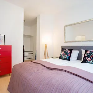 Victoria Altstadt Suites Aparthotel Düsseldorf